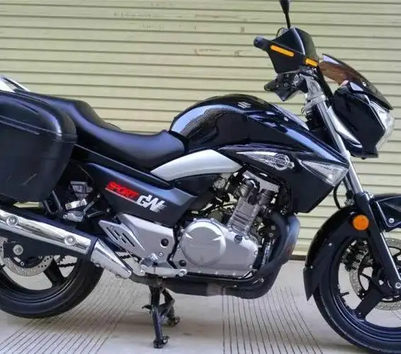 豪爵铃木三剑客之gw250