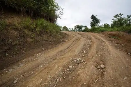 泥泞道路图片-泥泞道路素材-泥泞道路插画-摄图新视界