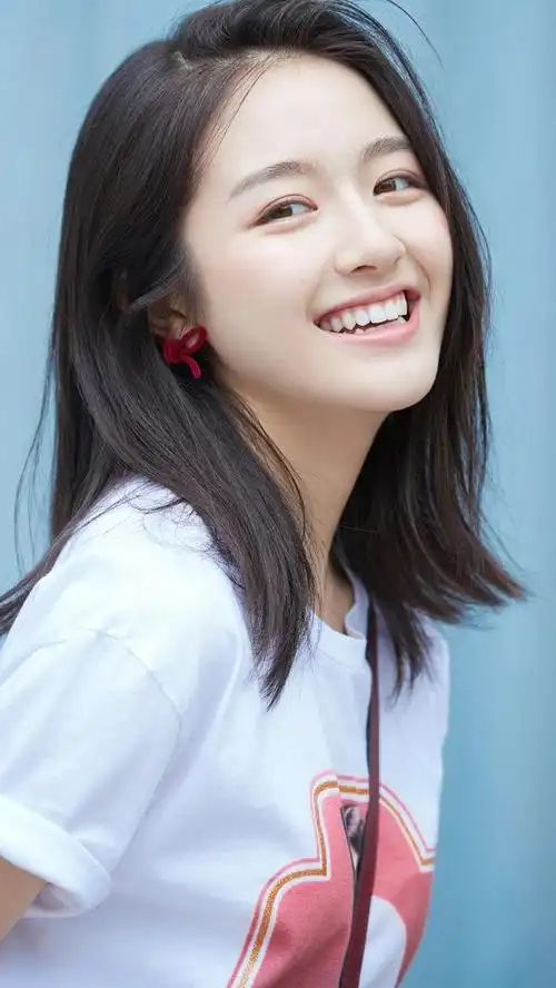 李兰迪95后女星北京人甜美可爱