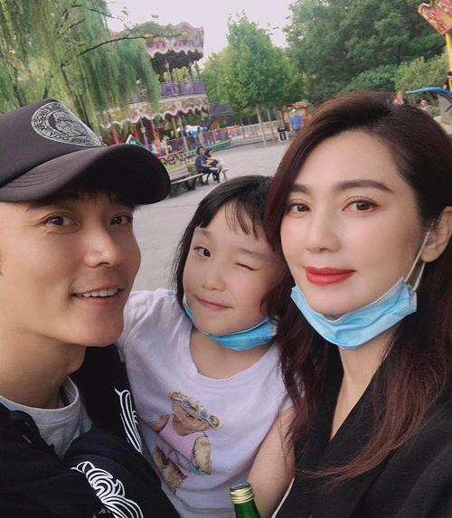 热依扎老公焉栩嘉骂了谁扒扒2020娱乐圈十大未解之谜