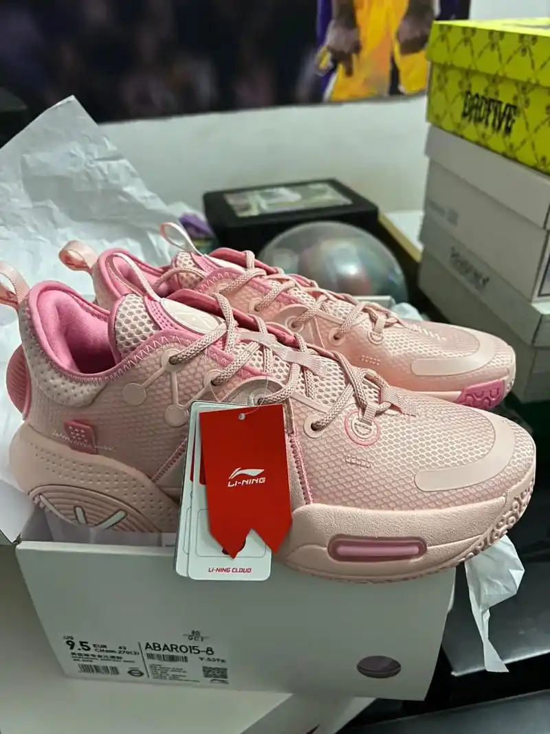 篮球鞋 #球鞋开箱 #潮鞋推荐好看不贵 李宁全城9樱花94 - 抖音