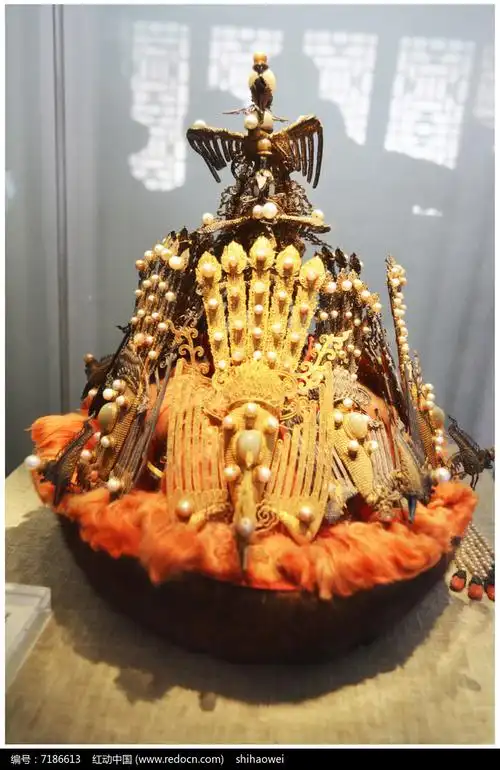 清代皇后鎏金凤钗金冠