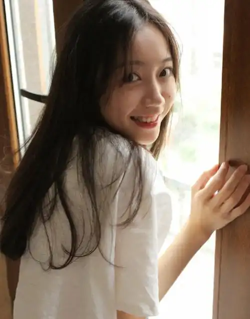 一方水土养一方人,重庆最美女孩