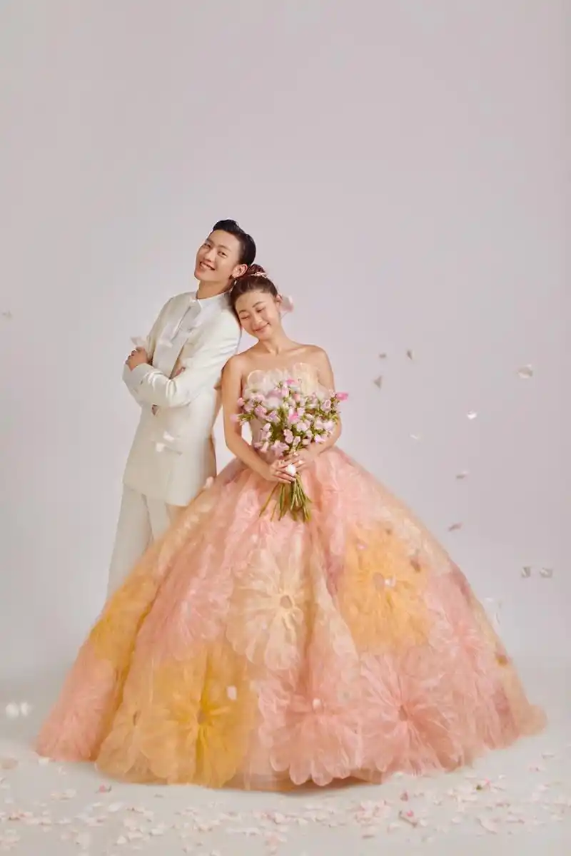 粉粉嫩嫩的网红婚纱照94 安利给全网要拍婚纱照的集美96 真的太