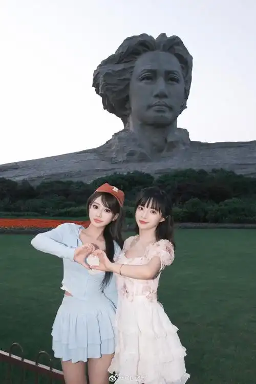 五六点去的,推荐景区小火车直达雕像处,那里都是举着相机拍照的摄影师