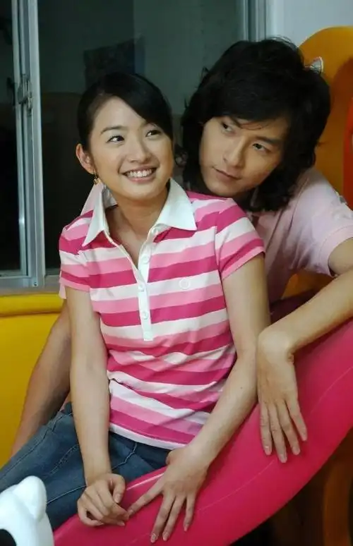 2014年,两度获得"金钟女王"偶像剧女王奖的林依晨与富二代林于超结婚