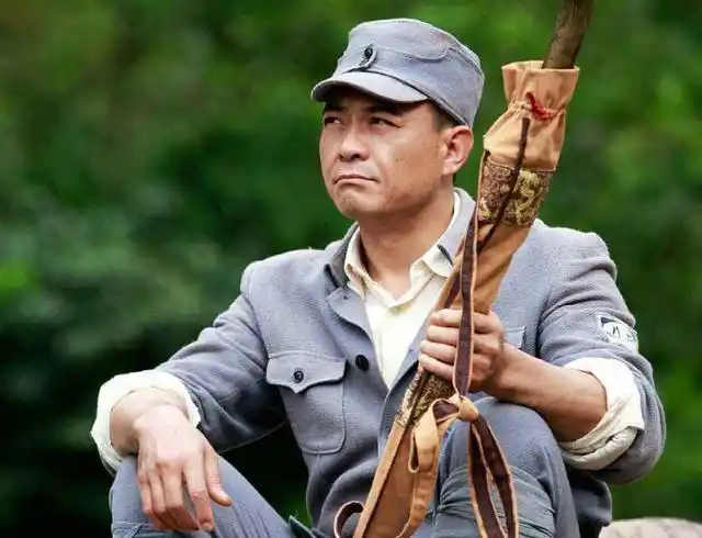 演了10年抗日剧,收入不及妻子零头|王新军|演员|秦海璐|老戏骨_网易