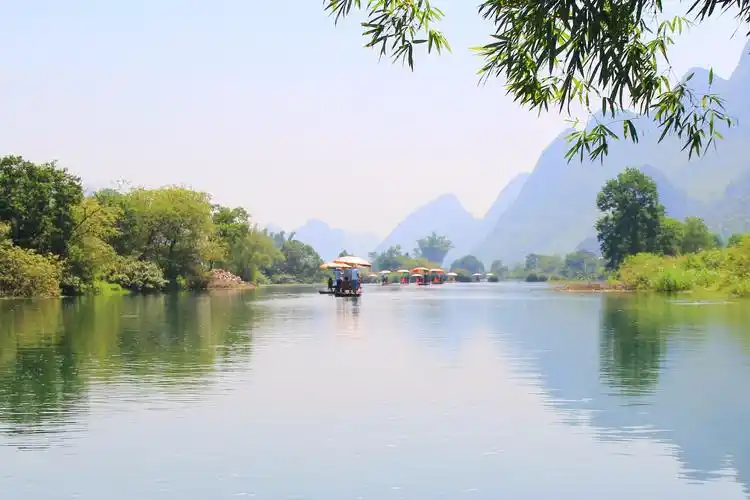 山清水秀,风景如画.