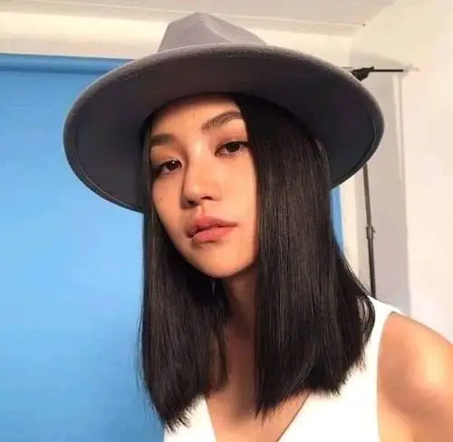 给禁忌女孩主演娜诺开一栋美图楼会持更