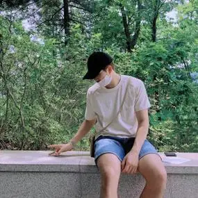 防弹少年团金南俊头像