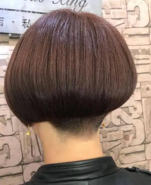 2020今年流行"剃后头"_短发