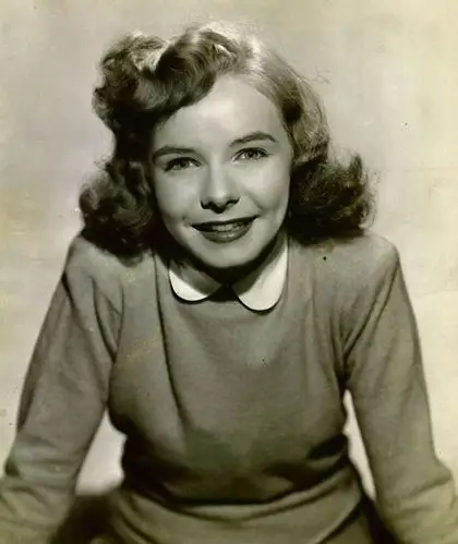 lynn,1926年10月7日-1971年12月18日),美国女演员,40年代著名童星