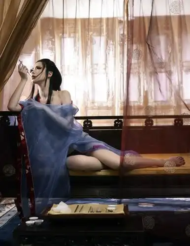 戚薇男人装刺青高清图片戚薇刺青图片现在看仍然很好看4