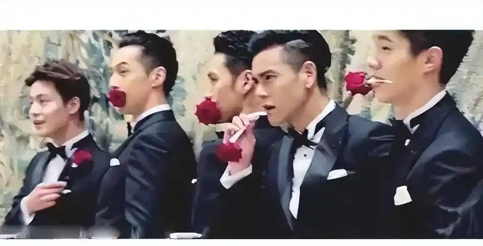 他们当时结婚时差不多请了一半的娱乐圈,而袁弘的伴郎团也被称之为最