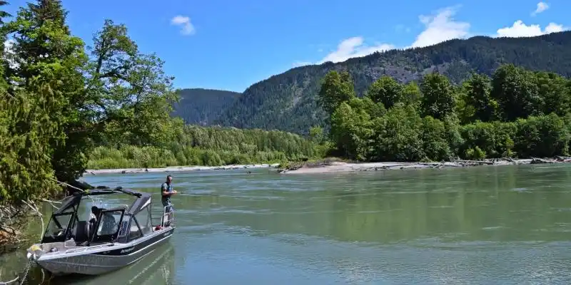 headline_fishing_800x400