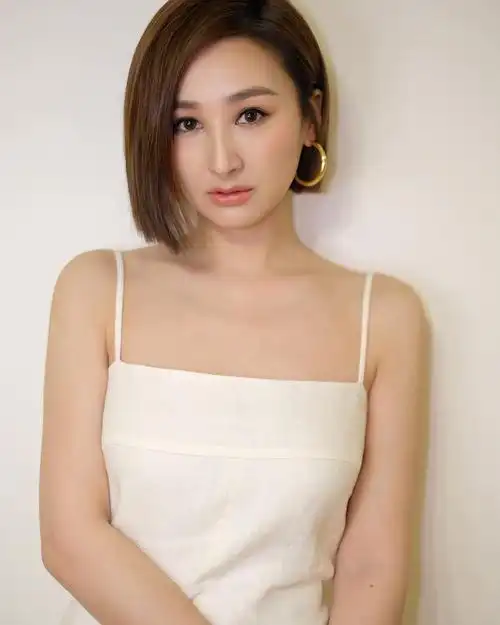 原创厉害tvb力捧内地花旦高海宁晒迷人s身材超高难度瑜伽动作获赞