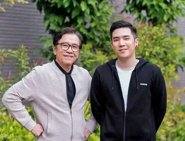 尔冬升三兄弟罕同框,长相如复制粘贴,为秦沛儿子庆生齐送大红包