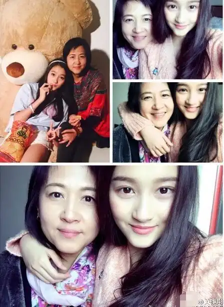 关晓彤被扒家底 关晓彤全家福妈妈是个大美人