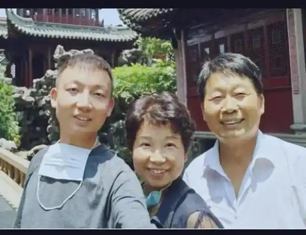 没有血亲的父母和子女长的像吗杜女士夫妇对郭威有没有怀疑过