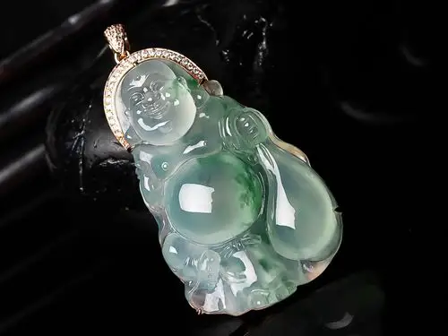 18k金镶嵌钻石老坑翡翠a货冰种飘彩布袋佛公吊坠 17.85克