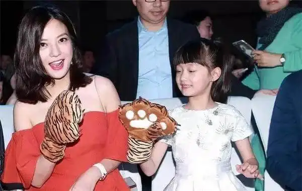 希望女儿快乐成长猫爸的养儿哲学:制片人黄澜创作手记中提到,她参加