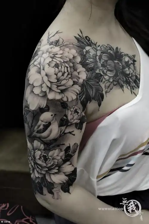 牡丹手臂纹身图案大全 - 纹身大咖