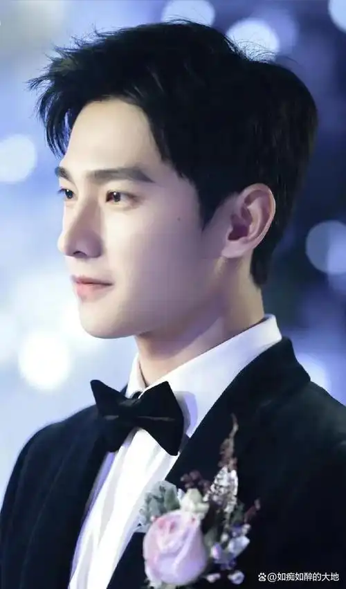 杨洋:从荧屏到现实,这位当红小生的逆袭之路!