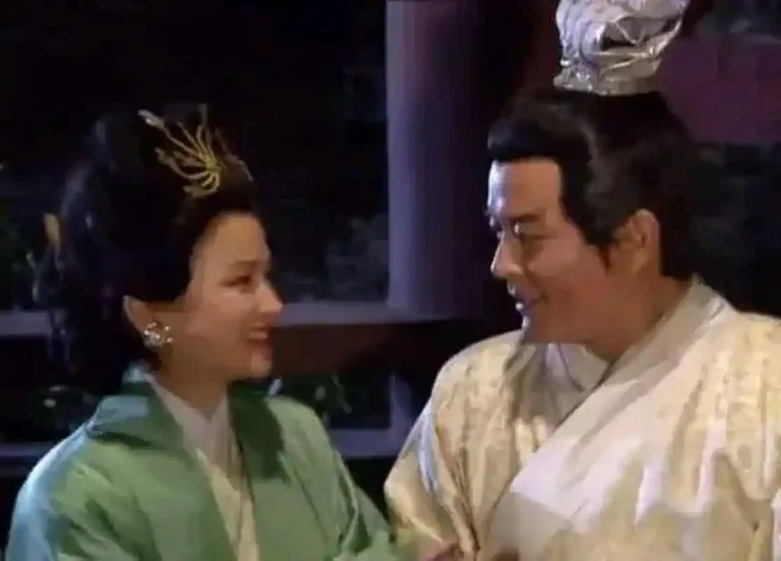 老三国中,周瑜与小乔十分恩爱.