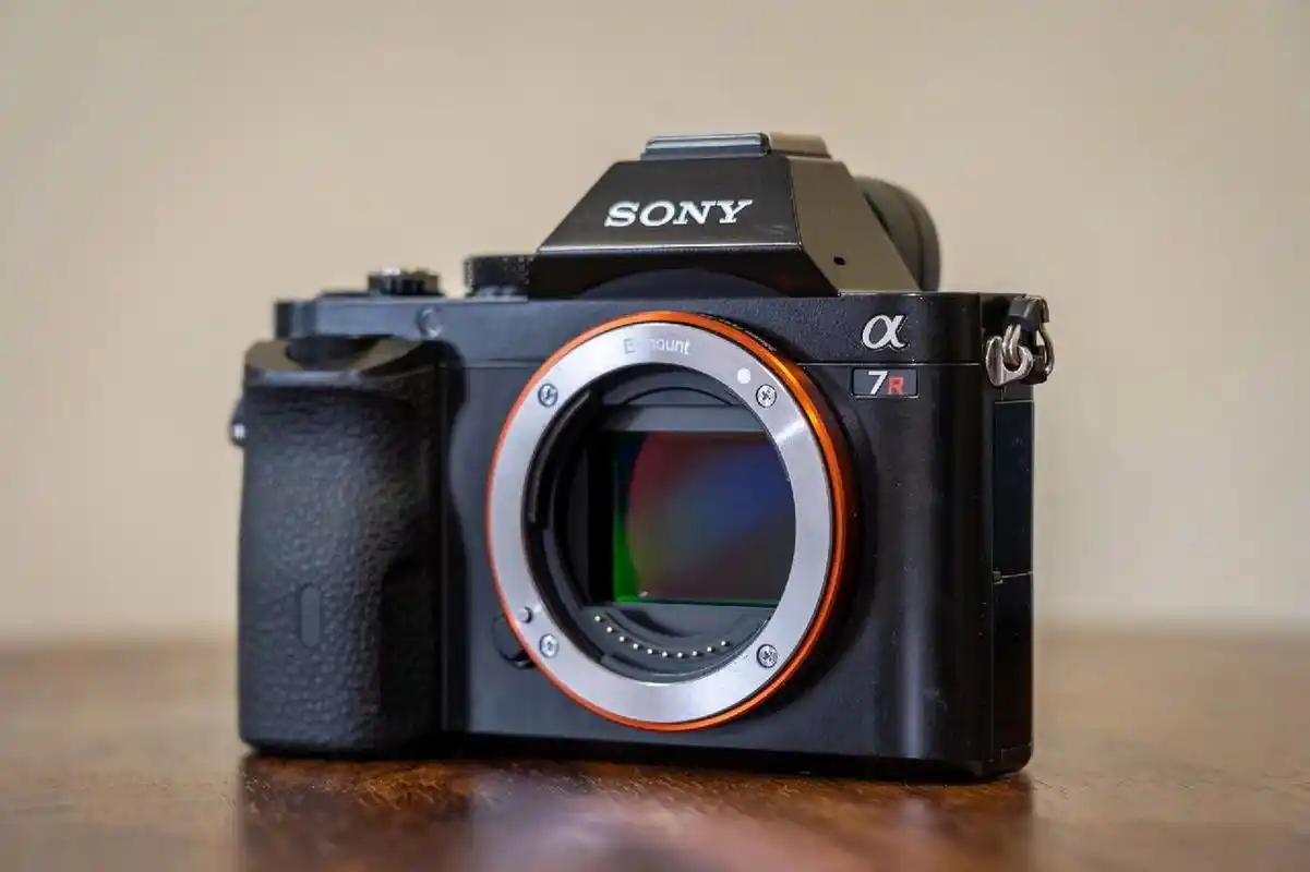 我的新风光备机|索尼a7r一代 92一台发布于2013年的全画幅画质机