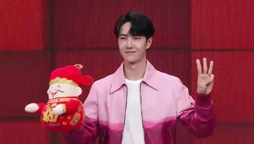 王一博壁纸可爱的五连拍已送上啵啵依然帅气十足