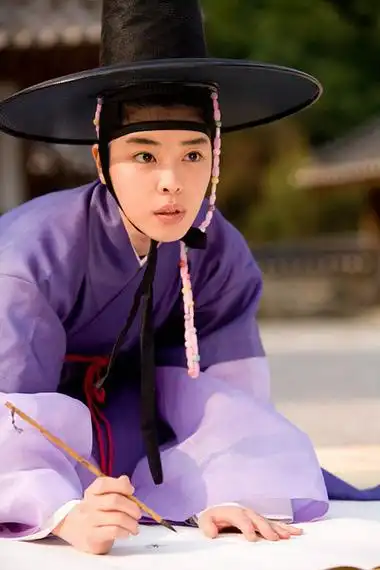 p>《美人图》是由 a href="#" data-lemmaid="10181002">全闰秀 /a>