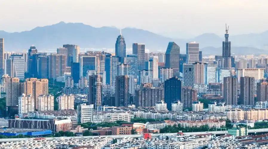 鄞州首南与姜山之间因永久农田的阻隔出现断层