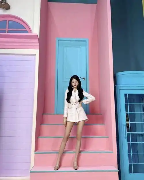 众所周知,张元英出道以来,在身高方面一直没有输过,尽管公开的身高是