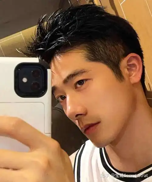 【男蓝色大合集】盘点2021年火出圈的帅哥 - 知乎