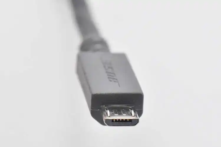 新到货bose博士microusb接口安卓通用数据连接线qc20充电线15米长22