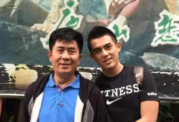 奶油小生郭凯敏二婚娶尤勇前妻儿子颜值远超父亲