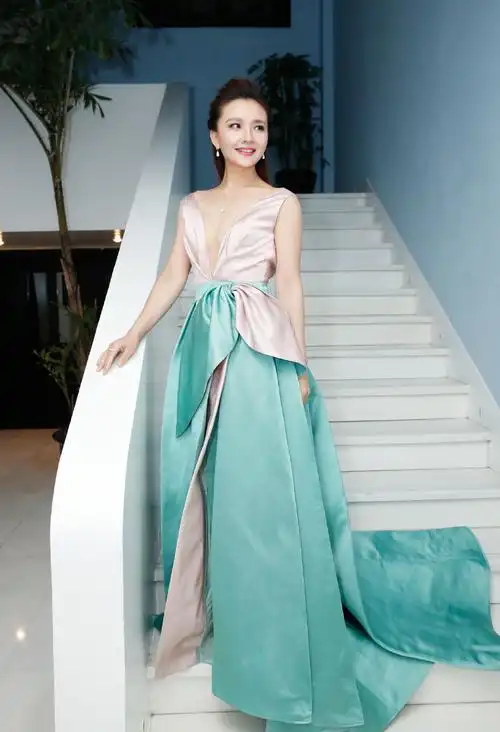 孙茜,中国内地女演员.