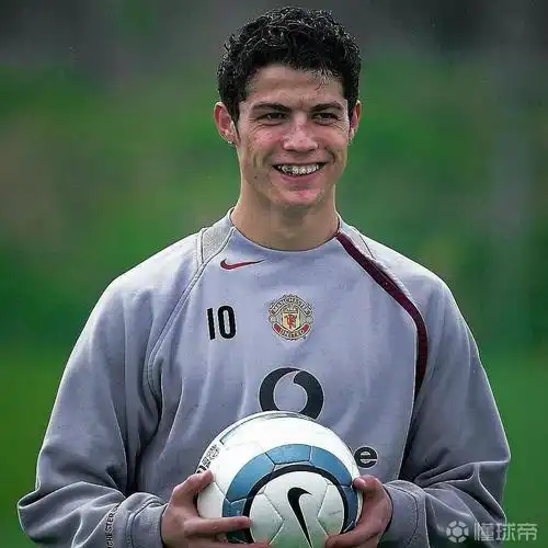 今日图评丨附图是年轻的c罗2003年年仅18