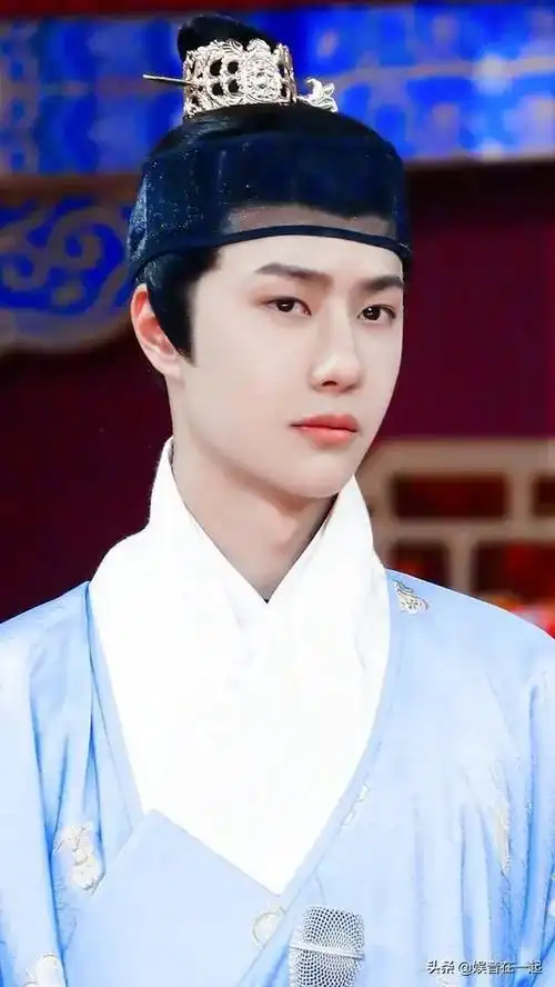 即将上映,"双男主"的人设将是剧中一大亮点,王一博帅气的古装造型,也