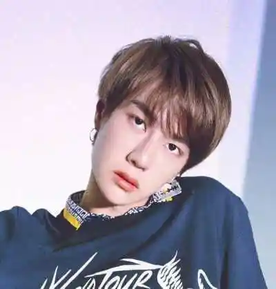 王一博发型很单调?他这8种造型帅气十足,并不单调