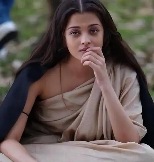 印度美女来中国旅游,生病发烧去医院,感叹:还是中国医生靠谱|看病|急