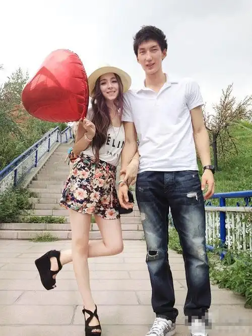 可兰白克伤愈重返中国男篮 因动手术推迟报到