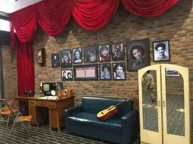 时光照相馆(金茂湾店)-"怀旧,全是复古的年代久远的物件!比较喜欢..."