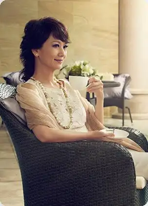 博洋家纺形象代言人赵雅芝