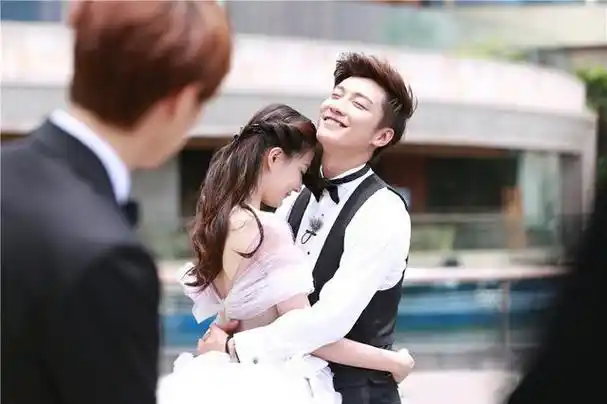 乔任梁为陈乔恩准备一辈子礼物