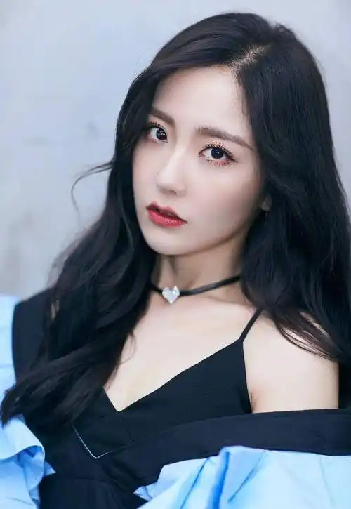 王艺瑾,笑容甜美可人的"甜美系"女神