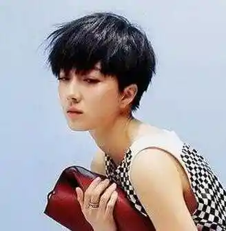 女生中性偏男短发发型图片