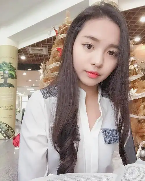 白皙萝莉高中生性感可爱自拍图片,自拍美女,性感,可爱,自拍,迷人,白皙