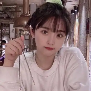 高清优质的女生真人头像图片