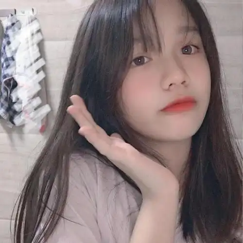 淡雅迷人的小姐姐头像